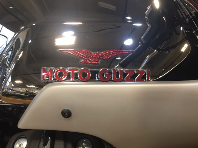 Moto Guzzi（モト・グッツィ）のロゴ